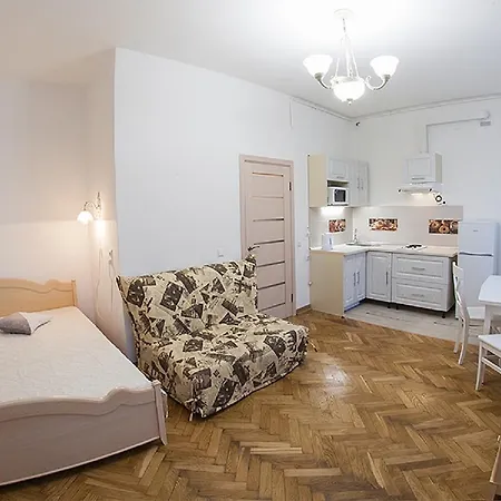 Doroshanka Central Lviv: Opera House Proximity with Private Parking Exterior photo