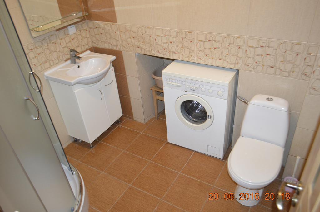 Apartment Doroshanka Lviv: Opera House Proximity With Private Parking *